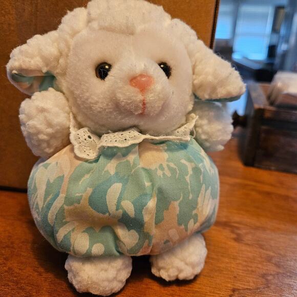 Russ Wooly Vintage White Lamb Sheep Beanbag Plush 7" Eyelet Lace Collar Pastel - Picture 1 of 10